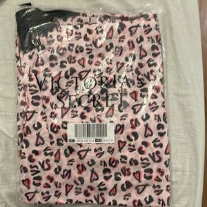 Women’s Victoria’s Secret pj bottoms!
